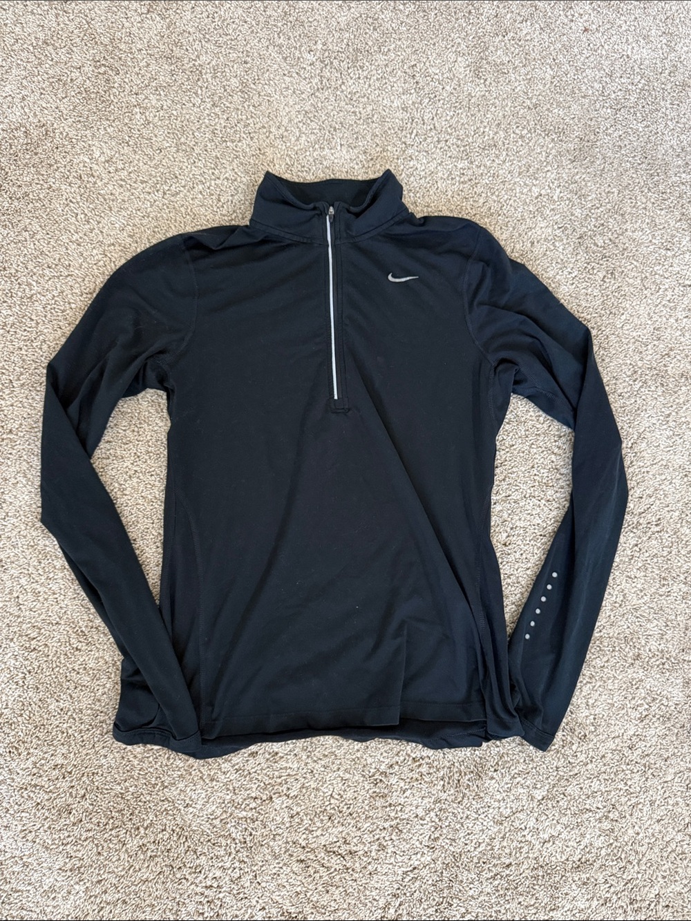 Nike Women’s Black 1/4 Zip